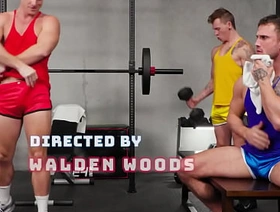 Gym buddies suck a big cock in glory hole