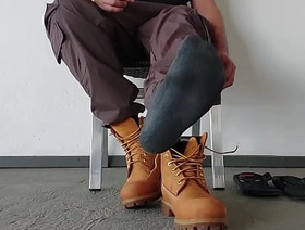 TAKING OFF MY YELLOW BOOT - TIMBERLAND