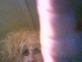 Old smoking scrubber fag bitch sissy  Shitcunt Sarah Wankward degrades herself again for black Bull
